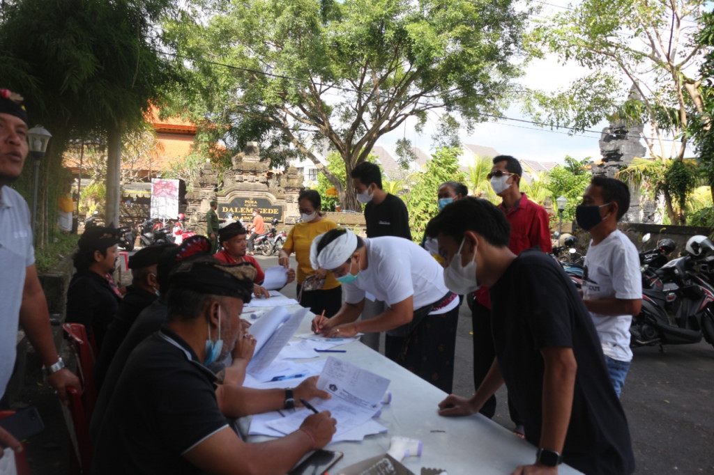 Antusias Masyarakat dalam mengikuti Vaksinasi Covid – 19 Dosis 3 ( Booster )